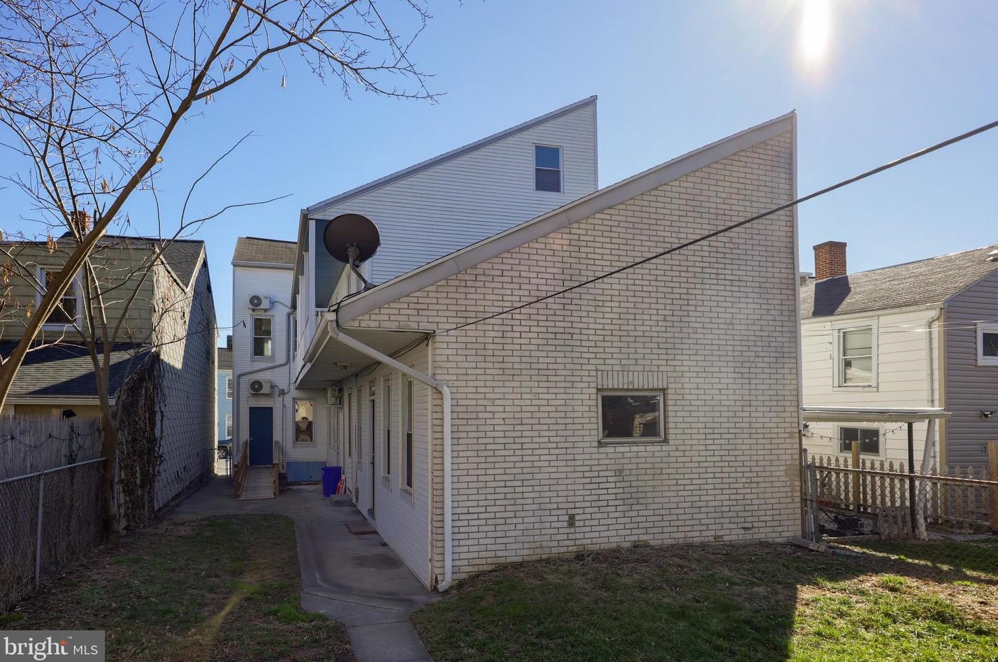 447 Cherry St, Kinderhook PA  17512-1526 exterior