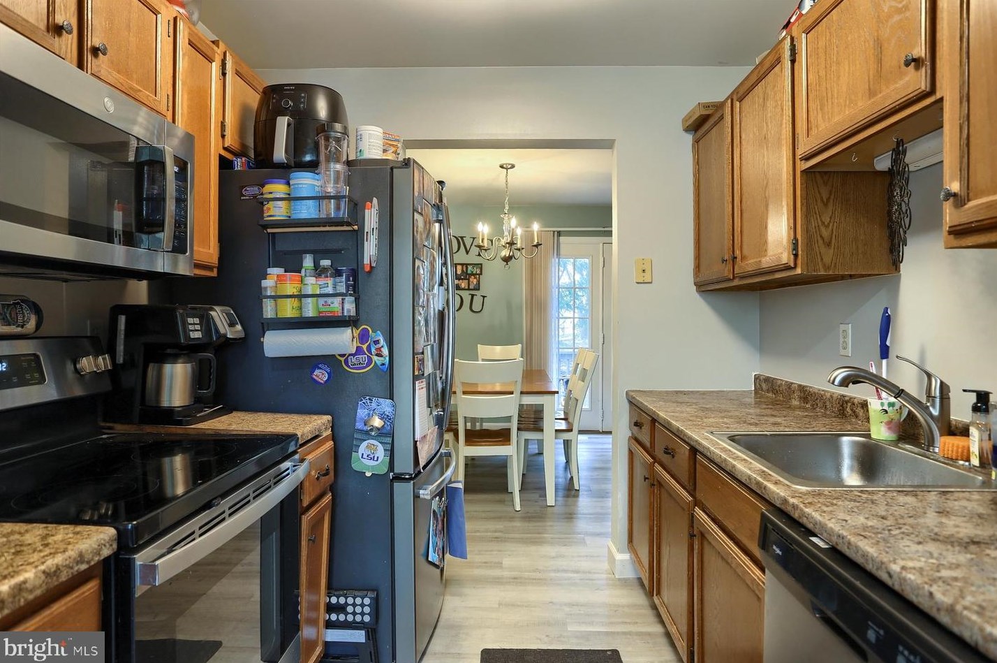 12 Townsend Ct, Lancaster PA  17603-6797 exterior