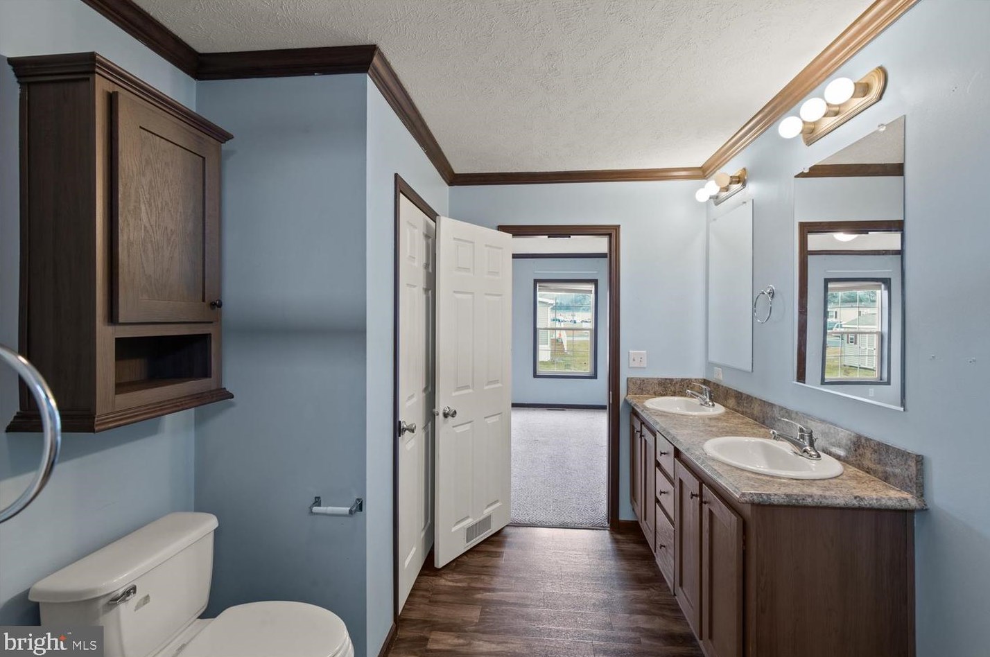 3 Amber Cir, Groffdale PA  17557-8717 exterior