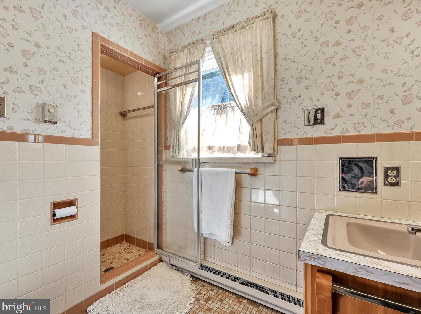 1418 Clayton Rd, Lancaster PA  17603-2404 exterior