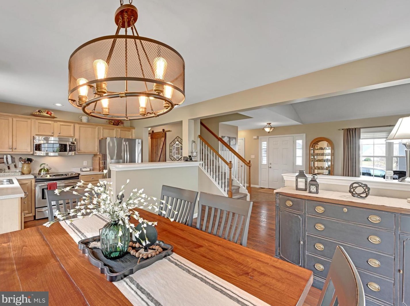 572 Wallingford Rd, Lancaster PA  17601-3526 exterior