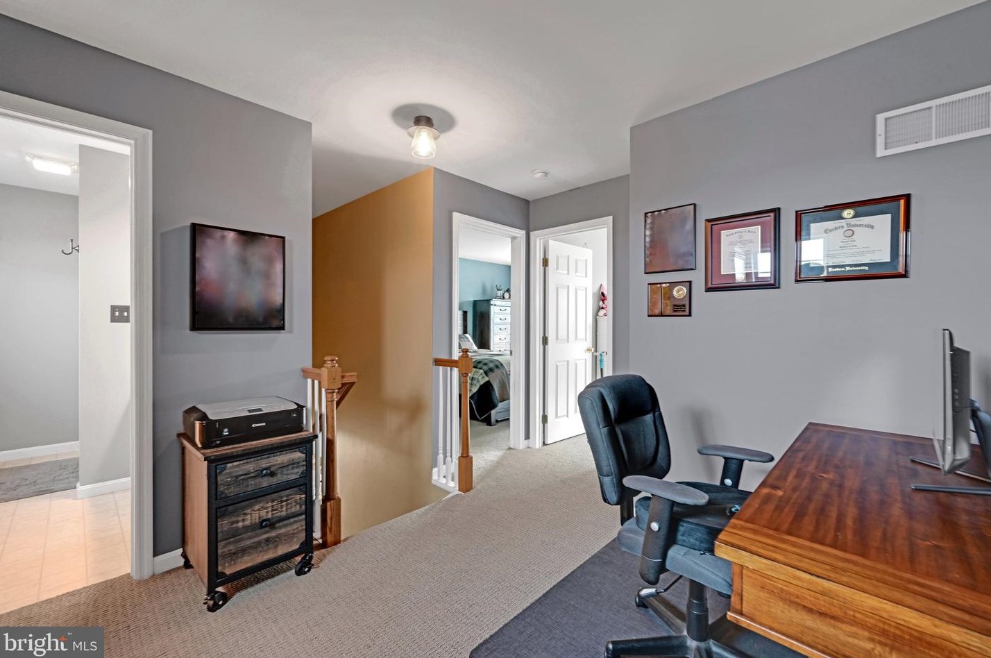 572 Wallingford Rd, Lancaster PA  17601-3526 exterior