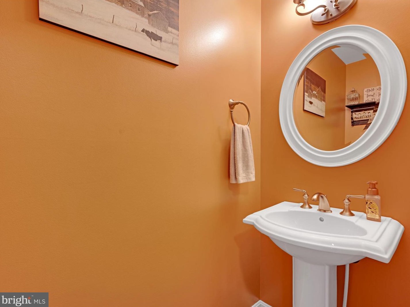 572 Wallingford Rd, Lancaster PA  17601-3526 exterior