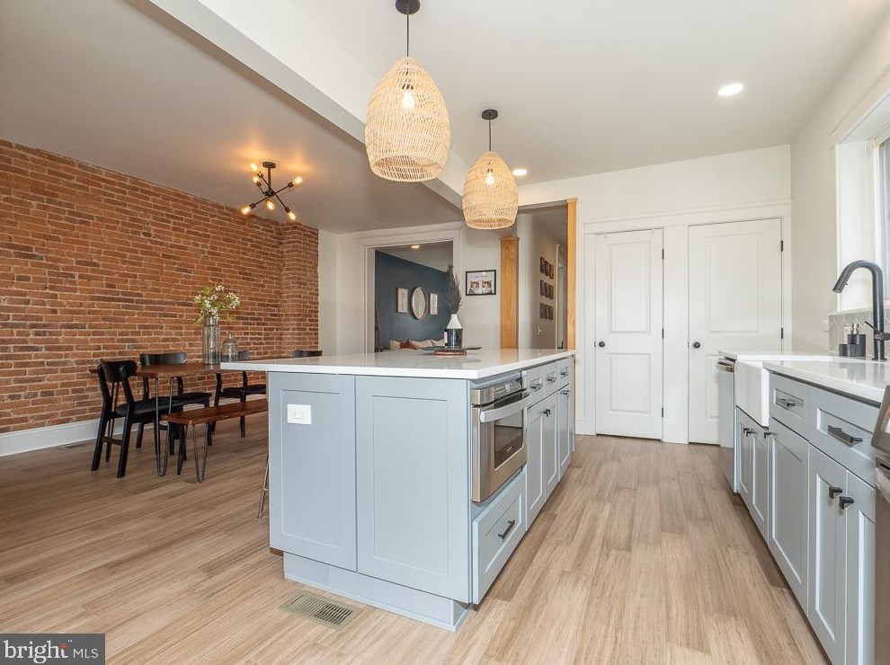 125 Ross St, Lancaster PA  17602-1926 exterior