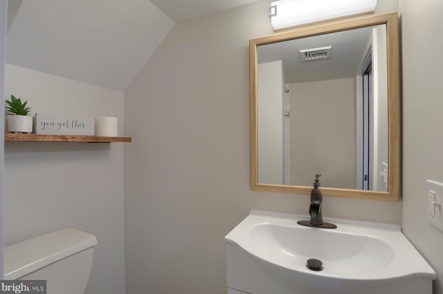 406 Rosedale Ave, Lancaster PA  17603-5708 exterior