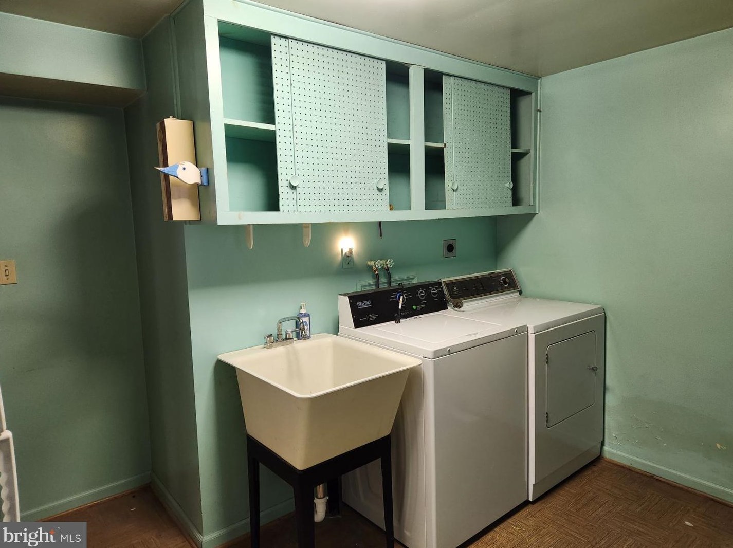 1904 Rockford Ln, Lancaster PA  17601-4922 exterior