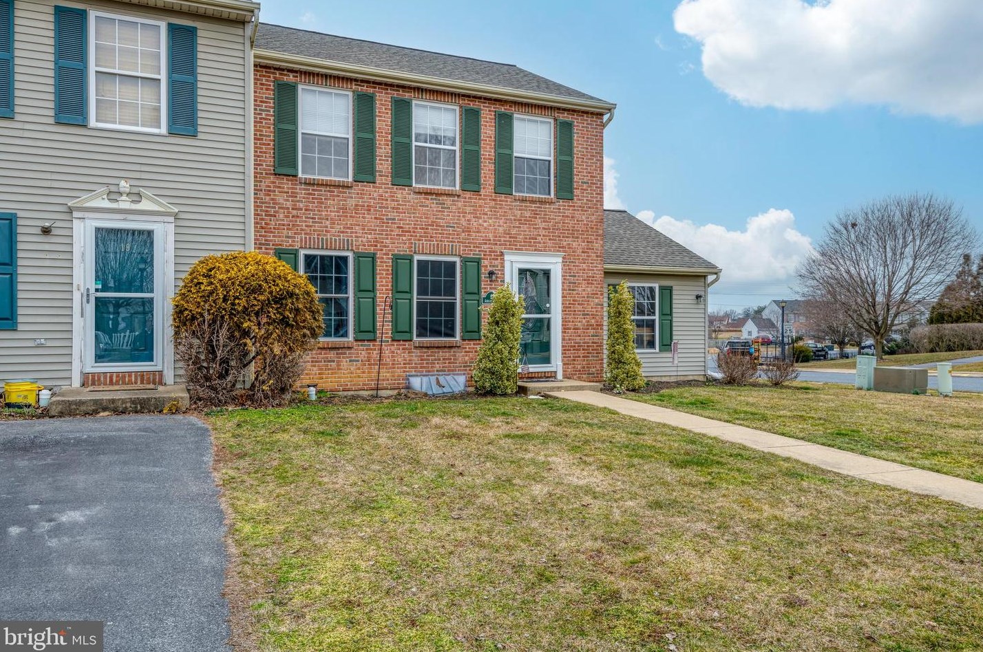 21 Ashley Dr, Marietta PA  17547-9715 exterior