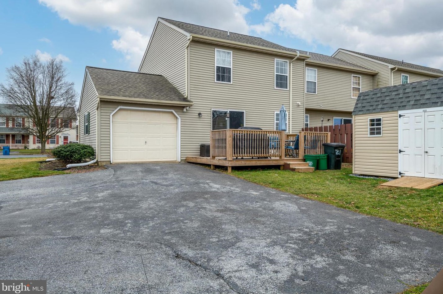 21 Ashley Dr, Marietta PA  17547-9715 exterior