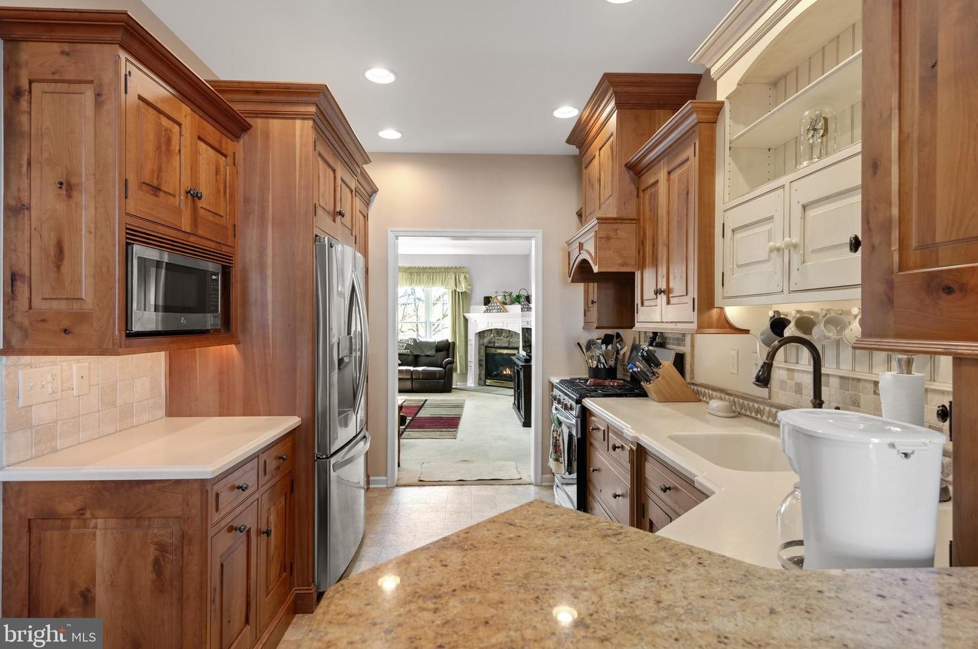 1014 Hammon Ave, Ephrata PA  17522-1896 exterior