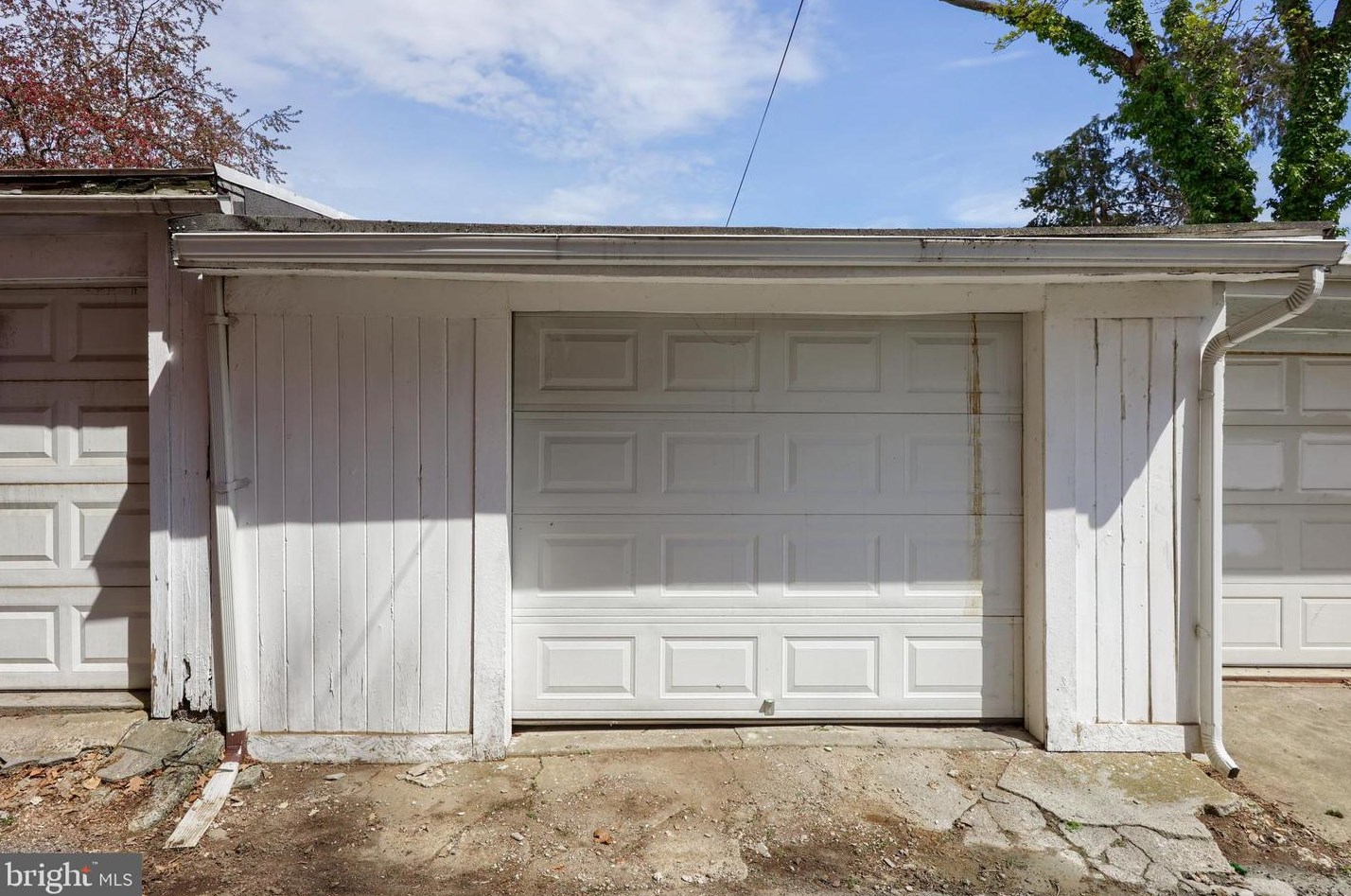 232 Pine St, Lancaster PA  17603-3435 exterior