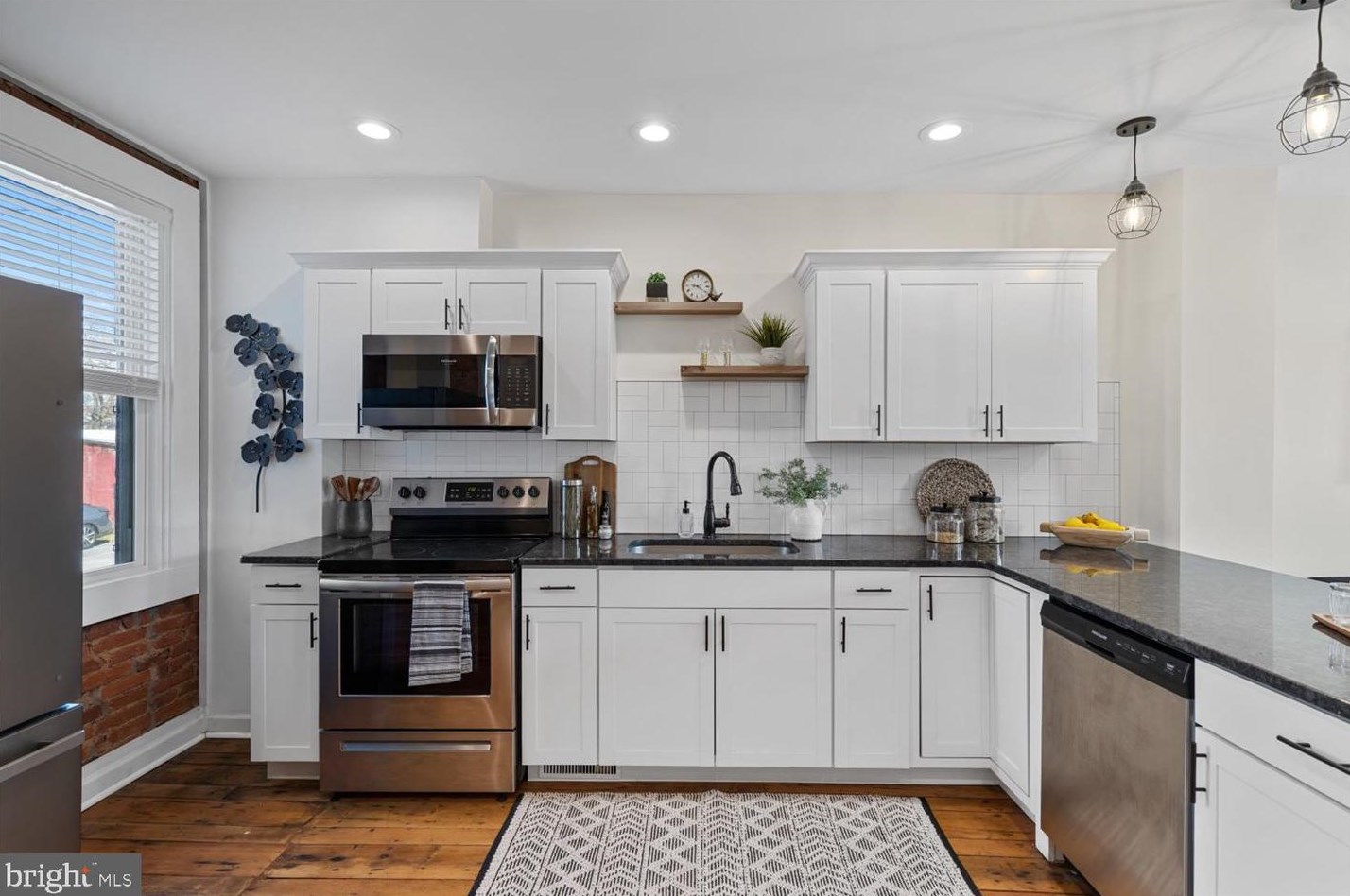 25 Frederick St, Lancaster PA  17603-3060 exterior