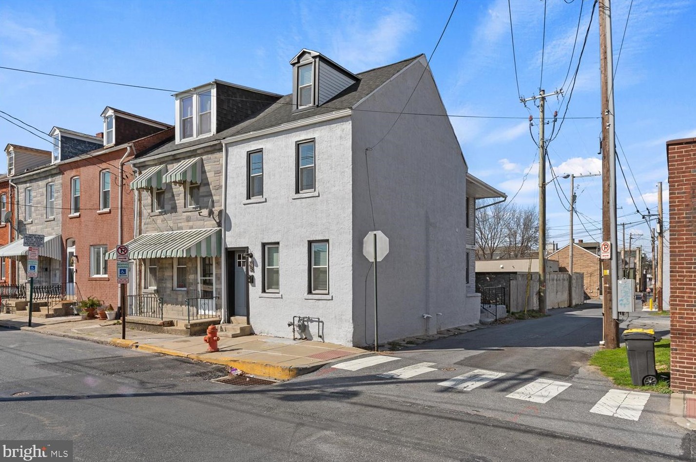 25 Frederick St, Lancaster PA  17603-3060 exterior