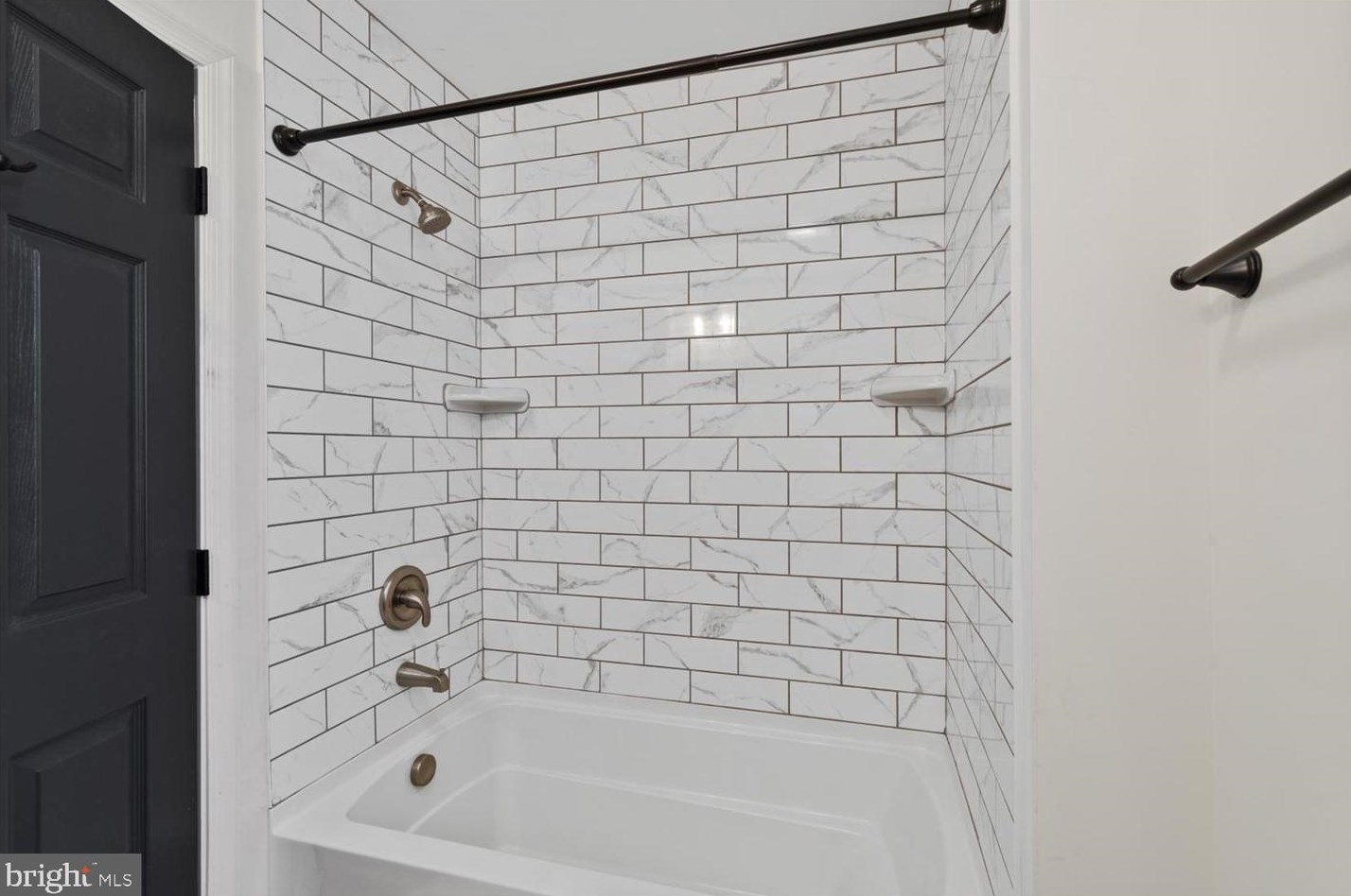 25 Frederick St, Lancaster PA  17603-3060 exterior