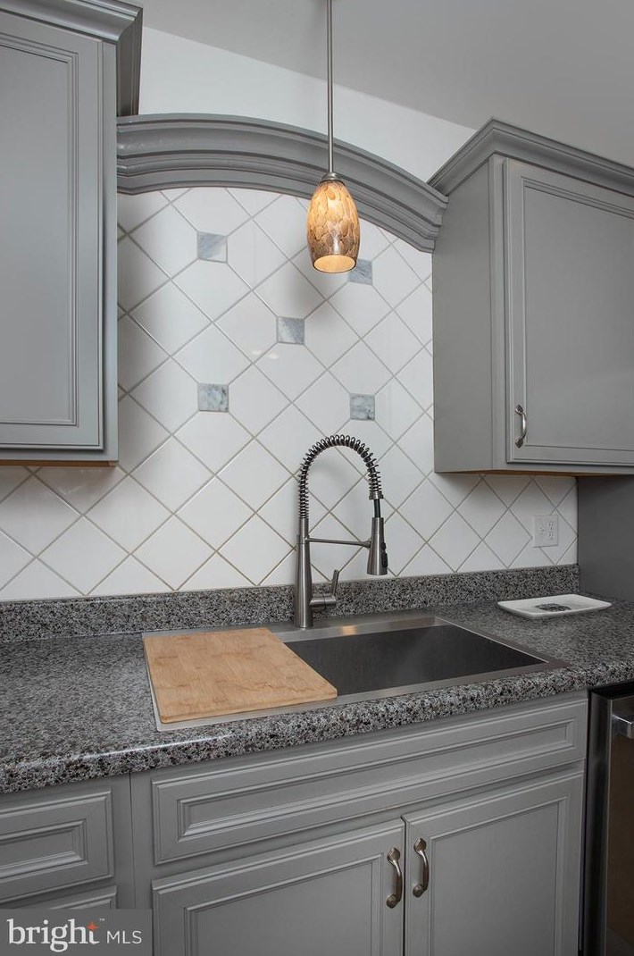 407 Poplar St, Kinderhook PA  17512-2121 exterior