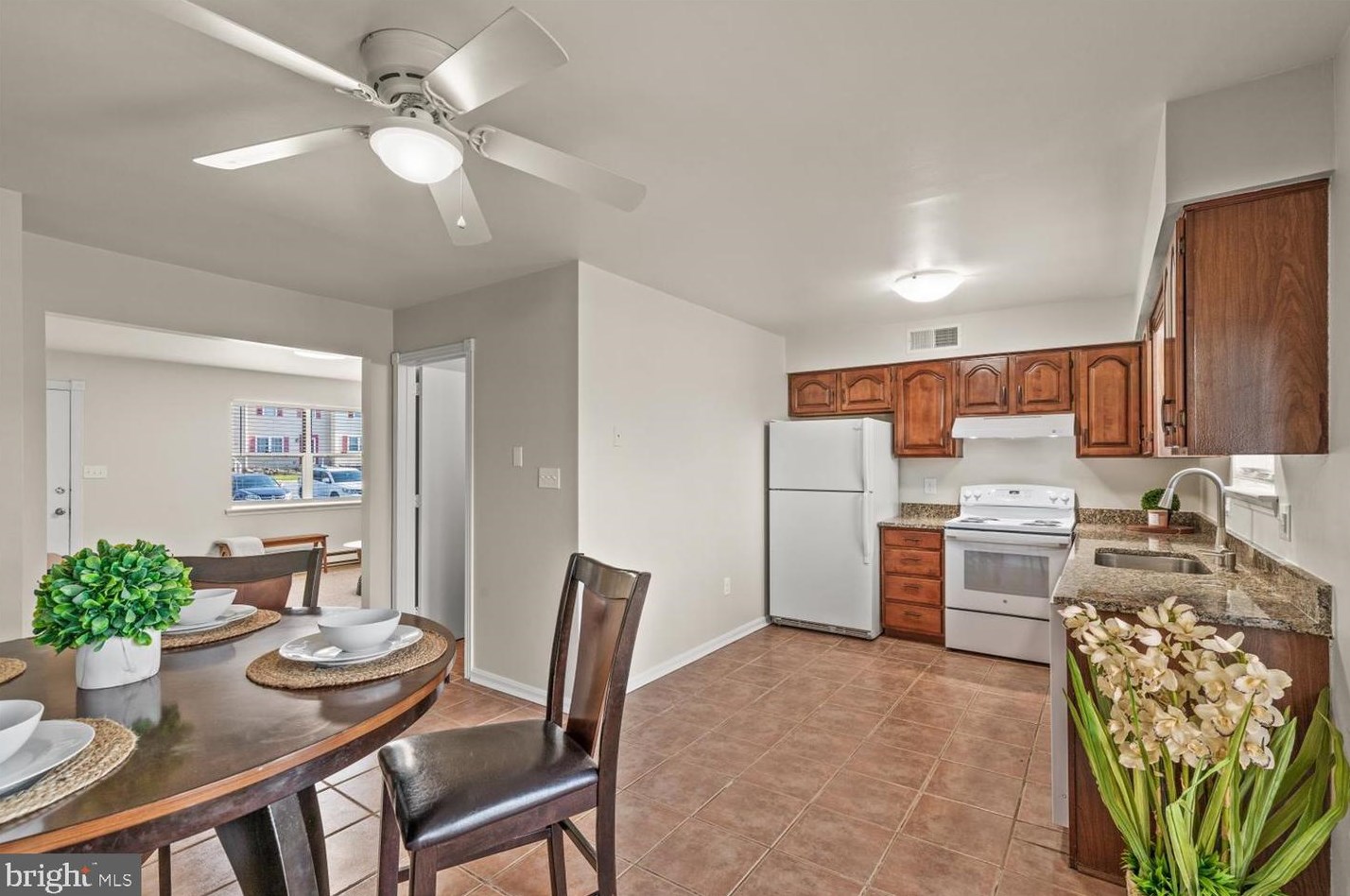 458 Dohner Dr, Lancaster PA  17602-3374 exterior