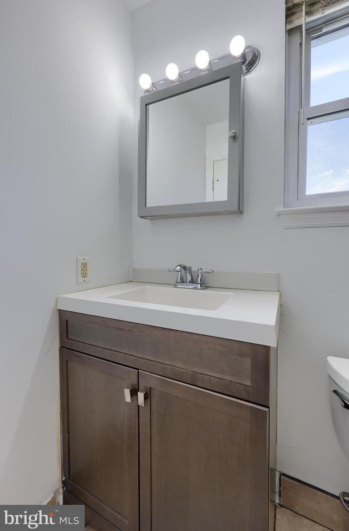 104 Armstrong Ln, Lancaster PA  17603-5972 exterior