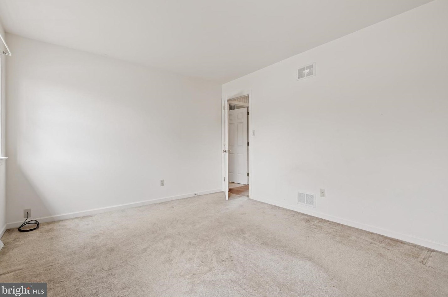 13 Strawberry Ln, Lancaster PA  17602-1637 exterior