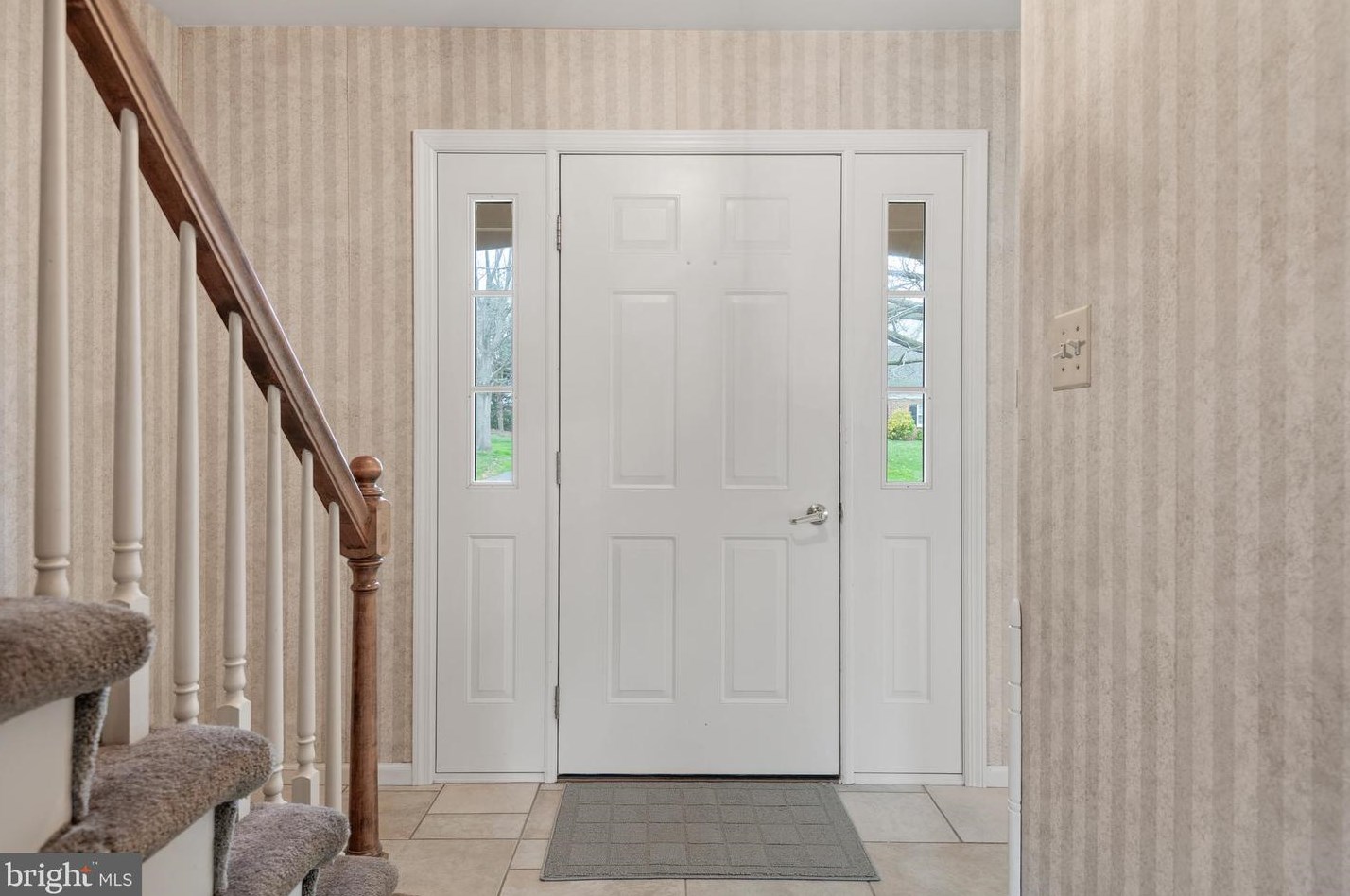 13 Strawberry Ln, Lancaster PA  17602-1637 exterior