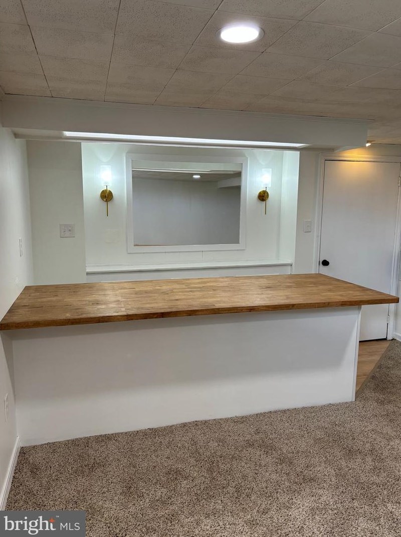 2106 Lyndell Dr, Lancaster PA  17601-5728 exterior