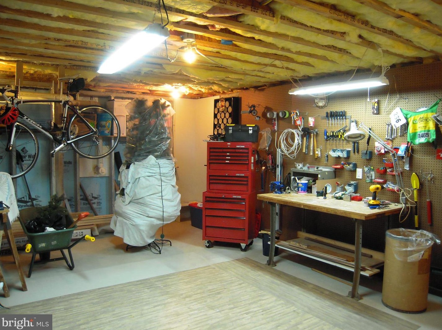 1857 Speedwell Rd, Lancaster PA  17601-4629 exterior