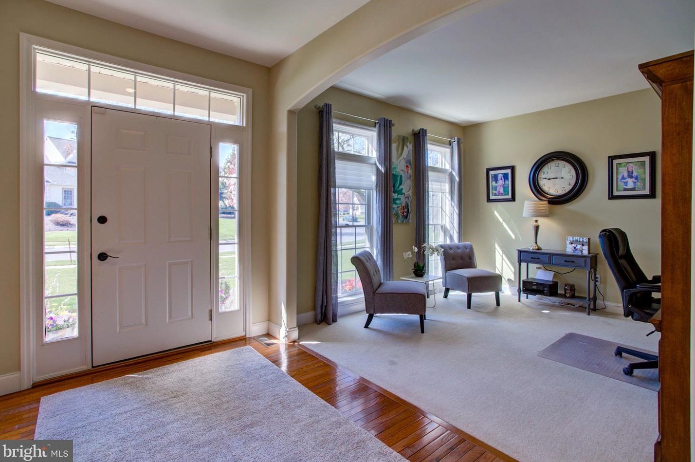 2141 Colleens Way, Lancaster PA  17601-5756 exterior