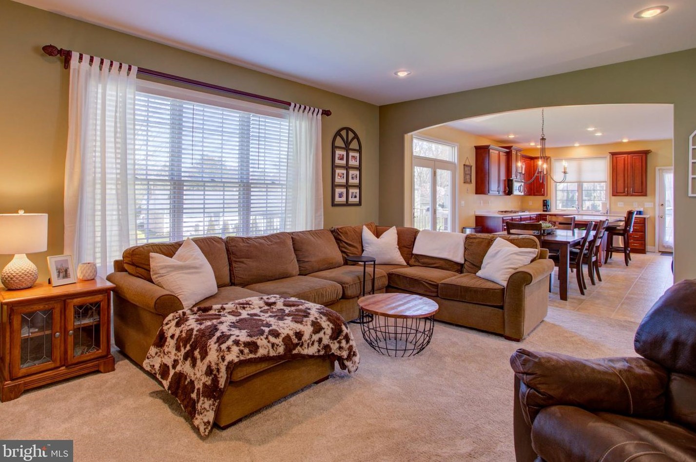 2141 Colleens Way, Lancaster PA  17601-5756 exterior