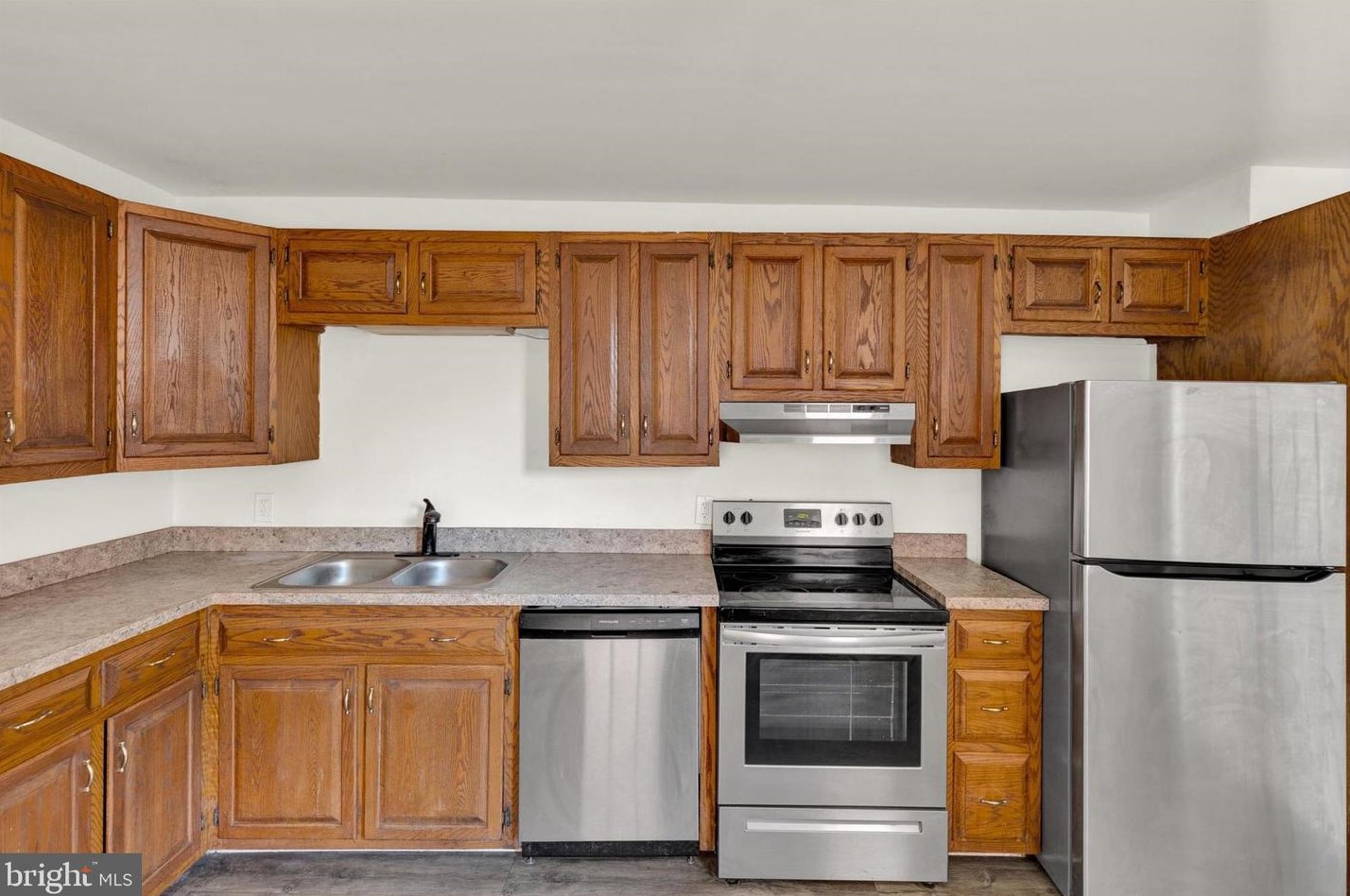306 Perry St, Kinderhook PA  17512-1721 exterior