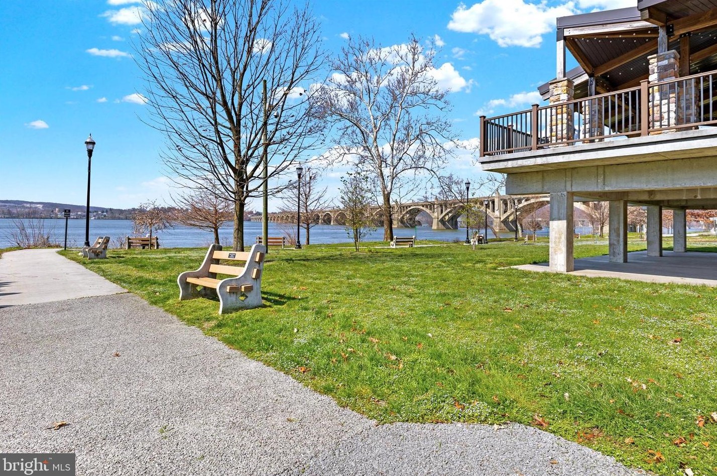 306 Perry St, Kinderhook PA  17512-1721 exterior