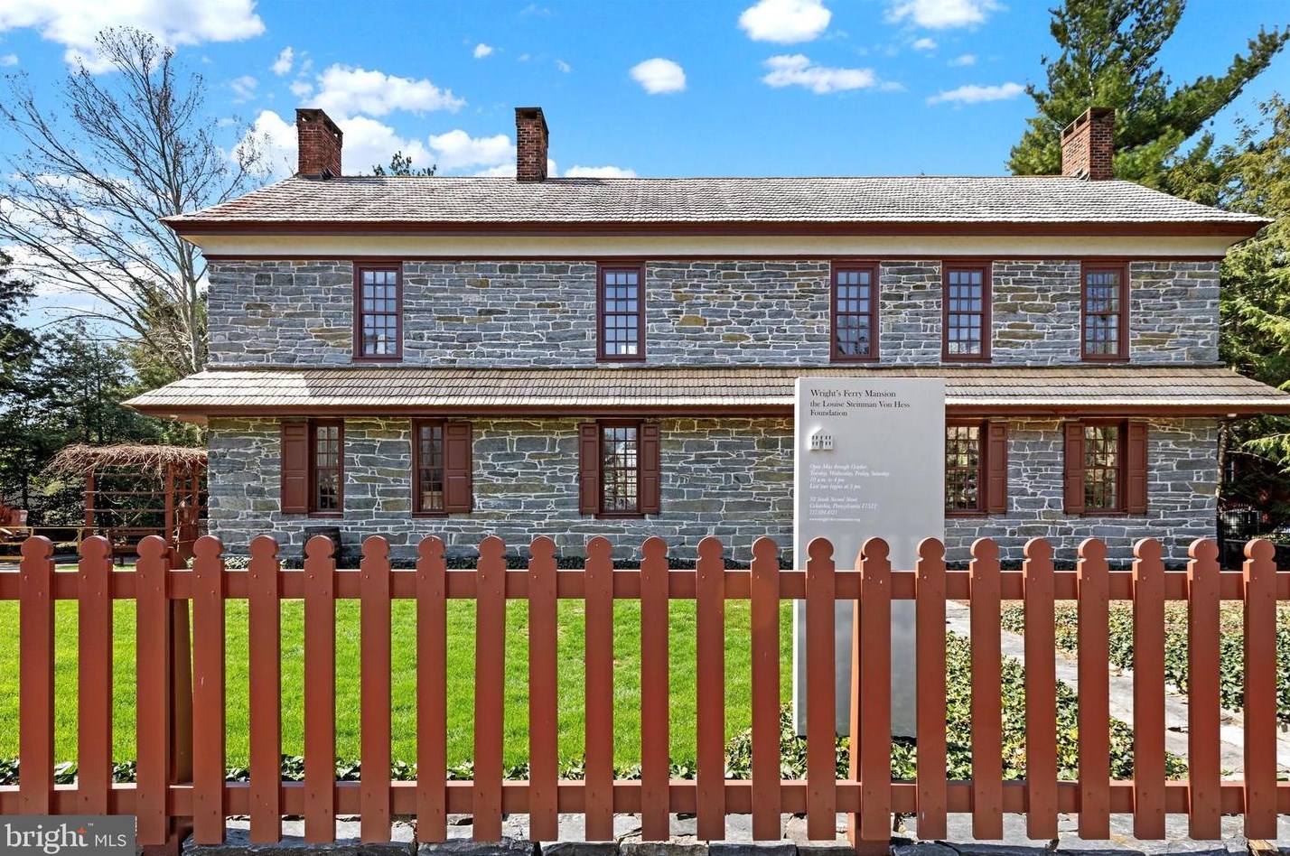 306 Perry St, Kinderhook PA  17512-1721 exterior