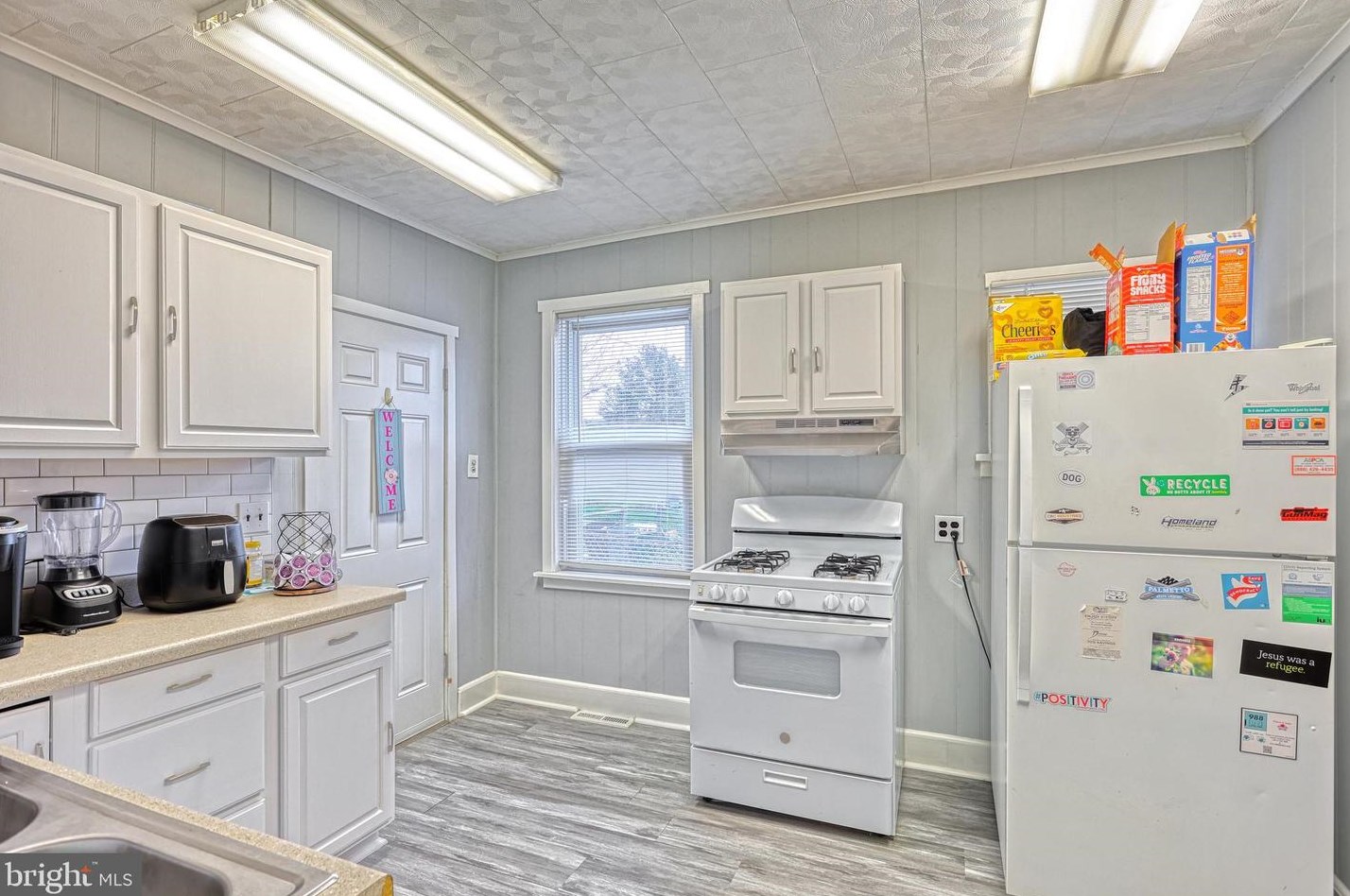 653 9th St, Kinderhook PA  17512-1802 exterior