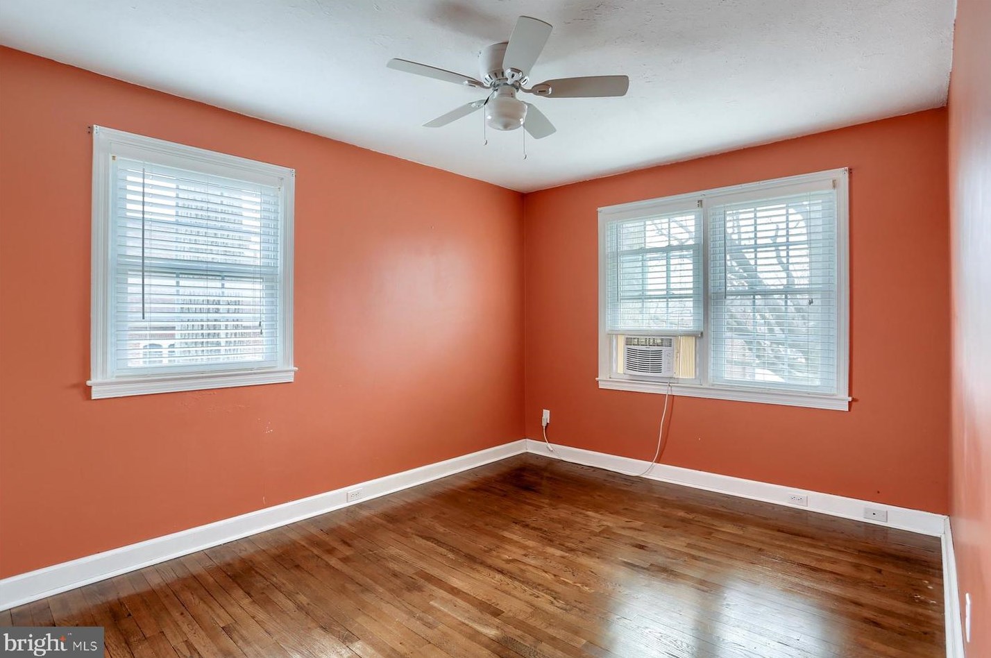 627 Marshall St, Lancaster PA  17602-2166 exterior