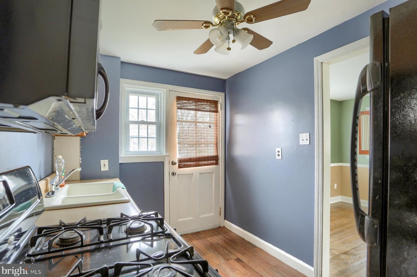 627 Marshall St, Lancaster PA  17602-2166 exterior