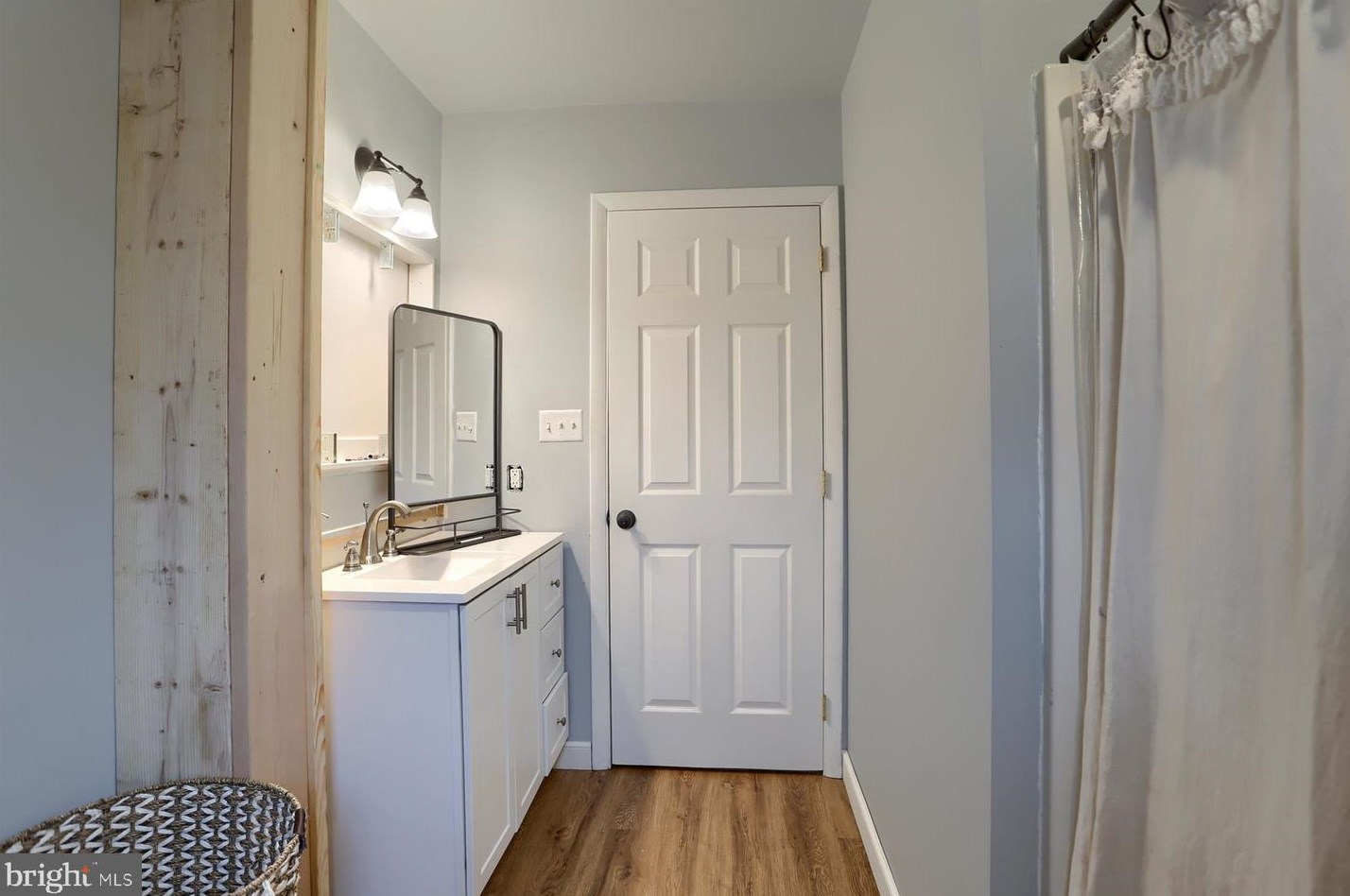 627 Main St, Ephrata PA  17522-1718 exterior
