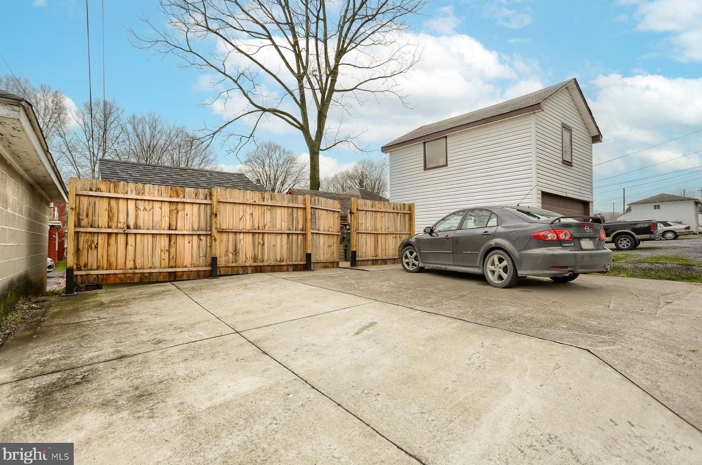 627 Main St, Ephrata PA  17522-1718 exterior