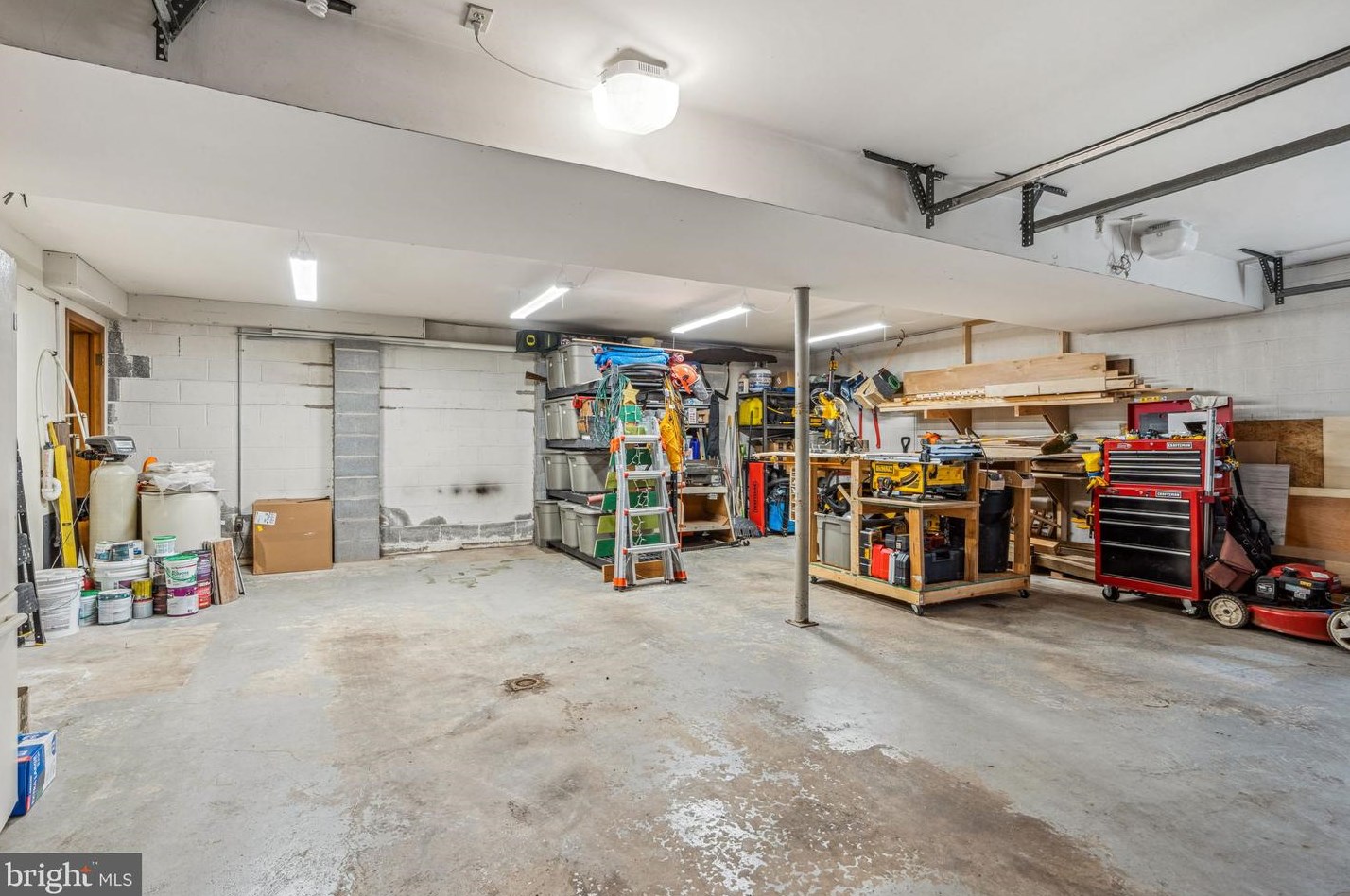 641 Lorraine Ave, Old Line PA  17545-9244 exterior