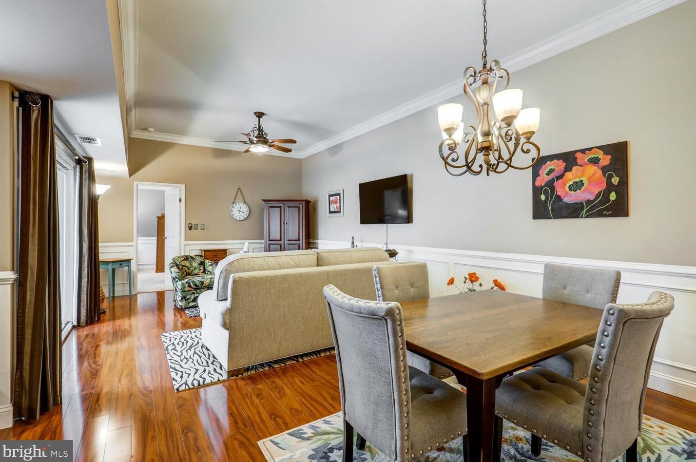 410 Valleybrook Dr, Lancaster PA  17601-4642 exterior