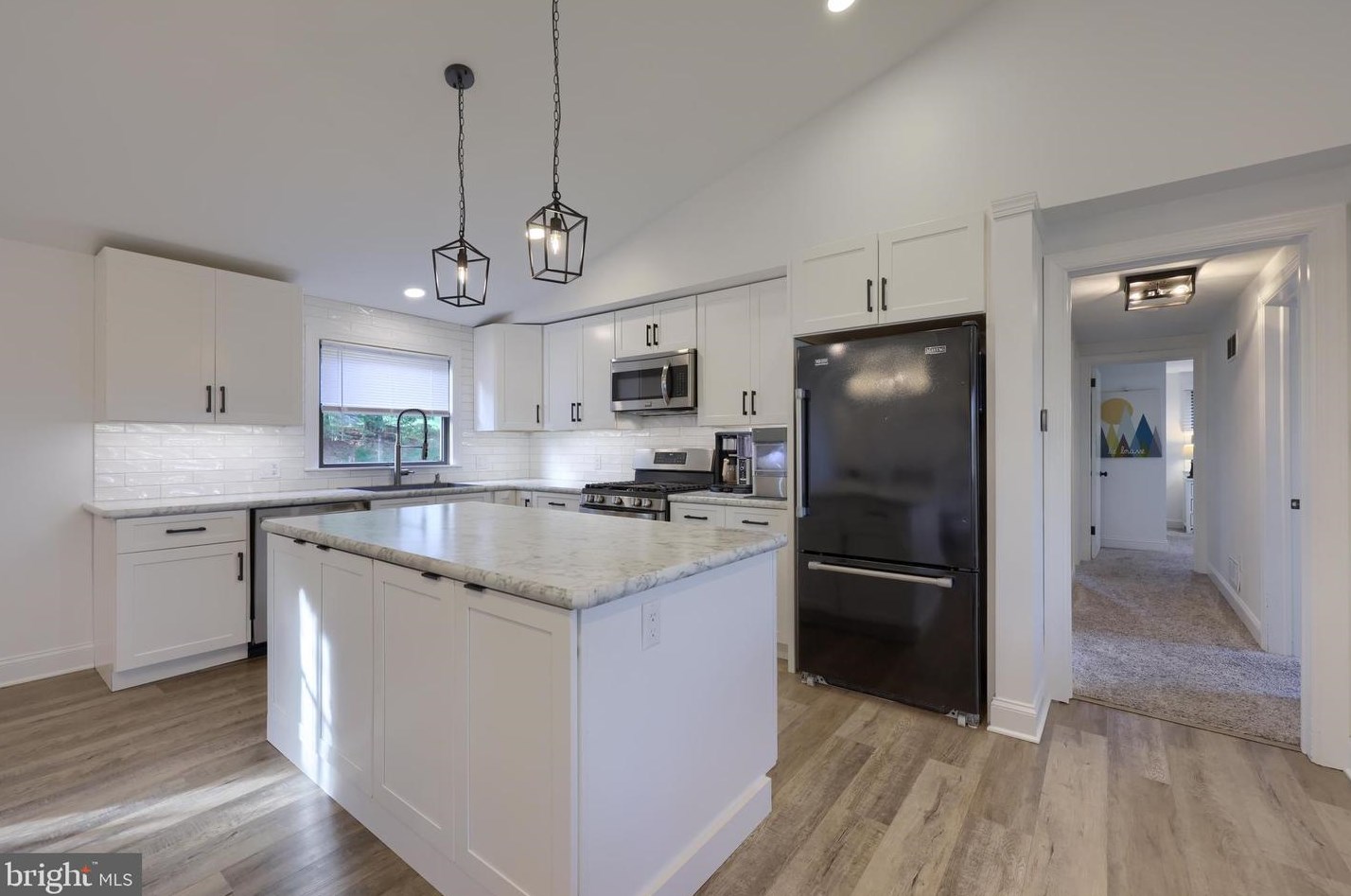 2112 Hollinger Rd, Lancaster PA  17602-4724 exterior