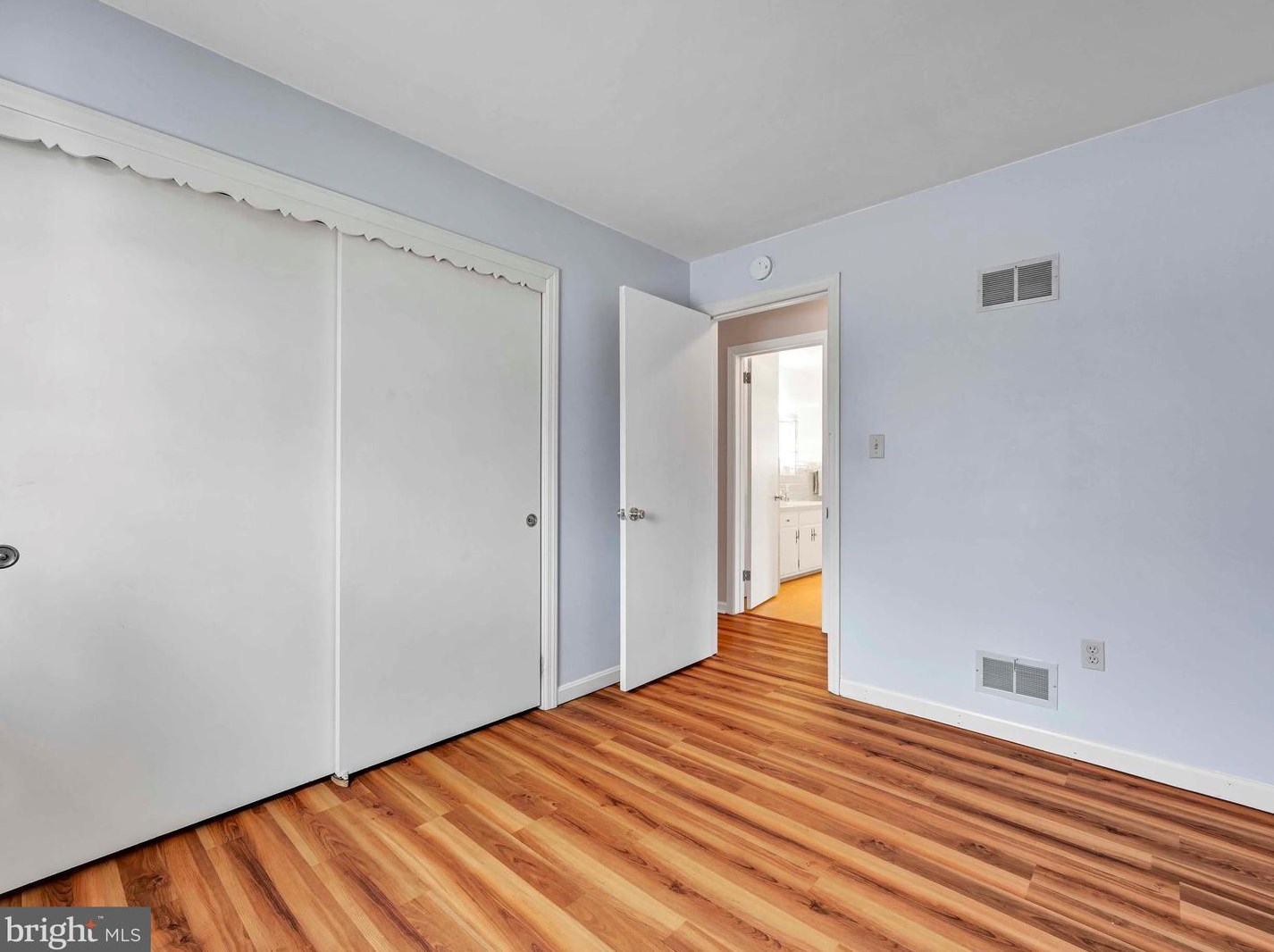 287 Longfellow Dr, Lancaster PA  17602-4017 exterior