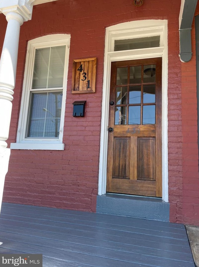 431 3rd St, Kinderhook PA  17512-1139 exterior