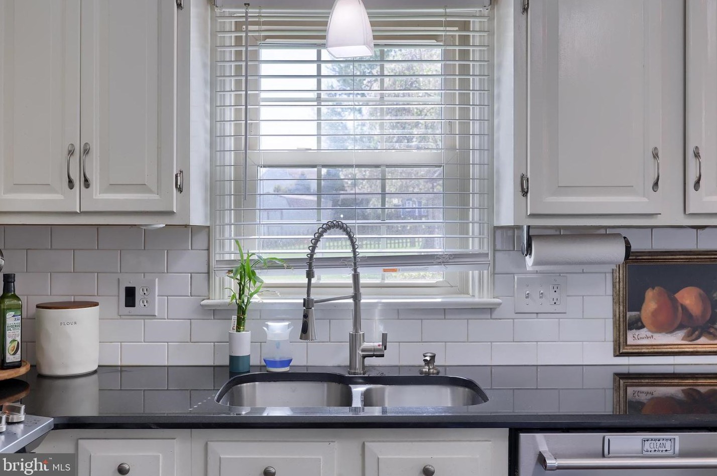 114 Pebble Run, Lancaster PA  17602-1373 exterior