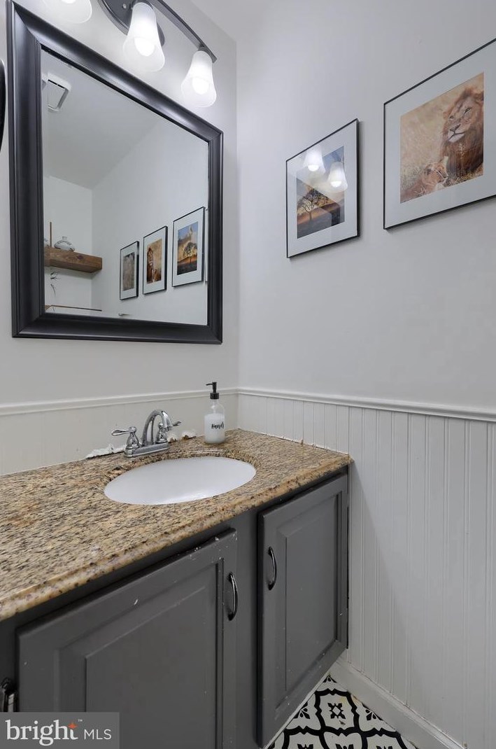 114 Pebble Run, Lancaster PA  17602-1373 exterior