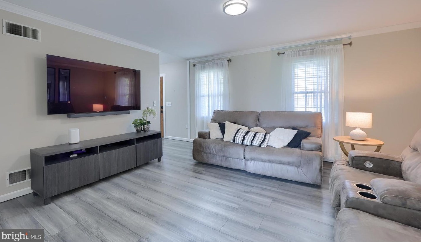 114 Pebble Run, Lancaster PA  17602-1373 exterior