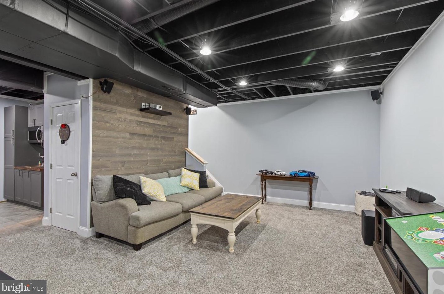 42 Honeysuckle Dr, Marietta PA 17547-8502 exterior