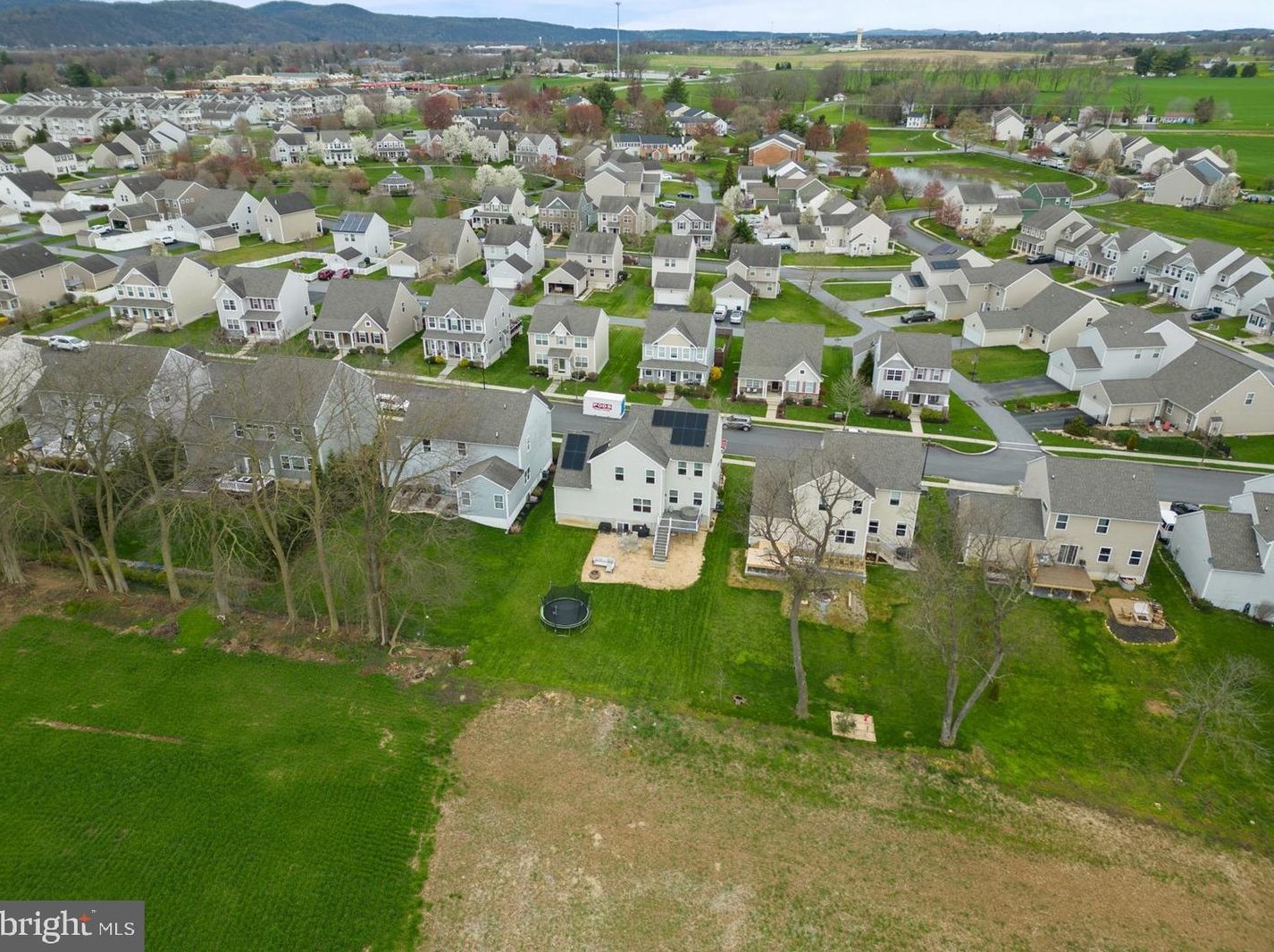 42 Honeysuckle Dr, Marietta PA 17547-8502 exterior