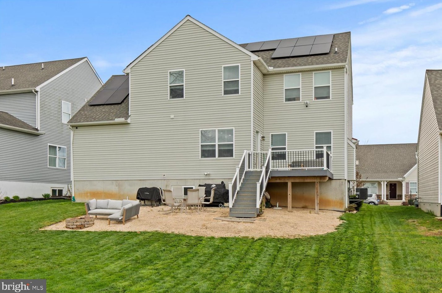 42 Honeysuckle Dr, Marietta PA 17547-8502 exterior