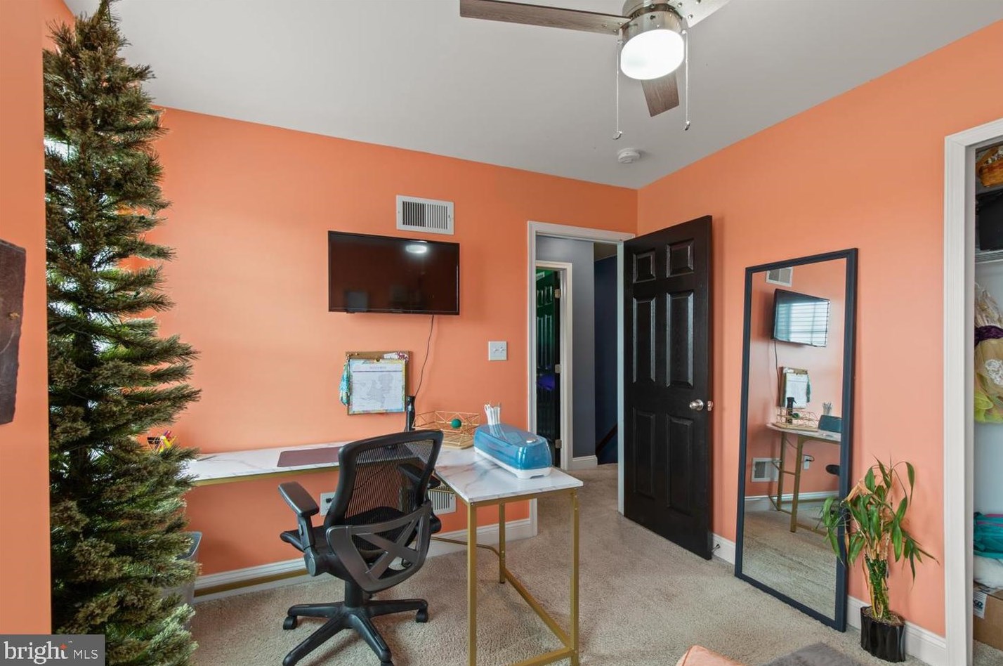 42 Honeysuckle Dr, Marietta PA 17547-8502 exterior