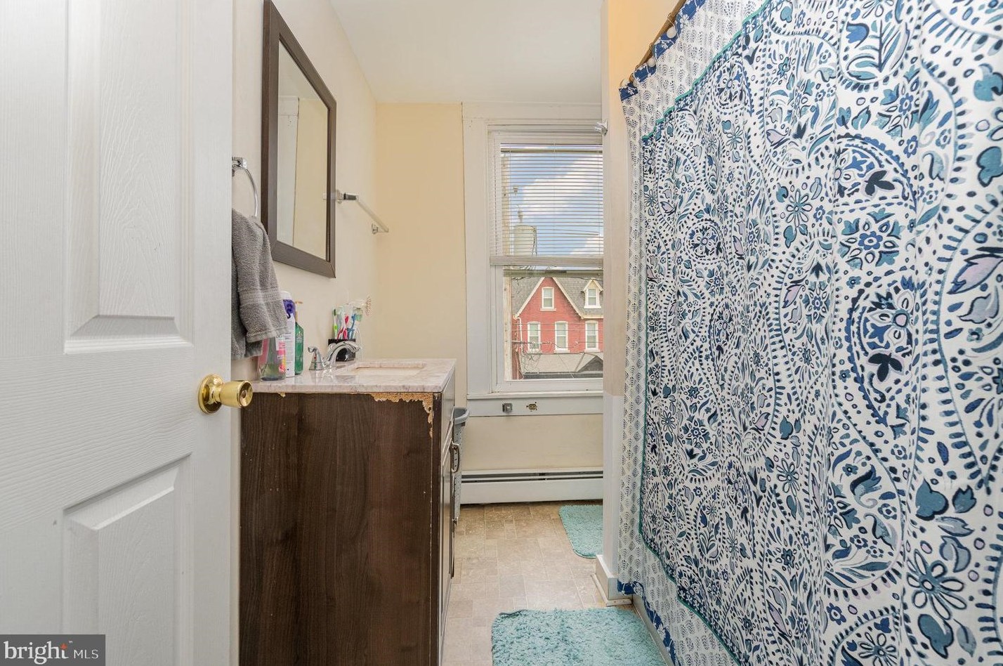 542 Orange St, Lancaster PA  17603-3669 exterior