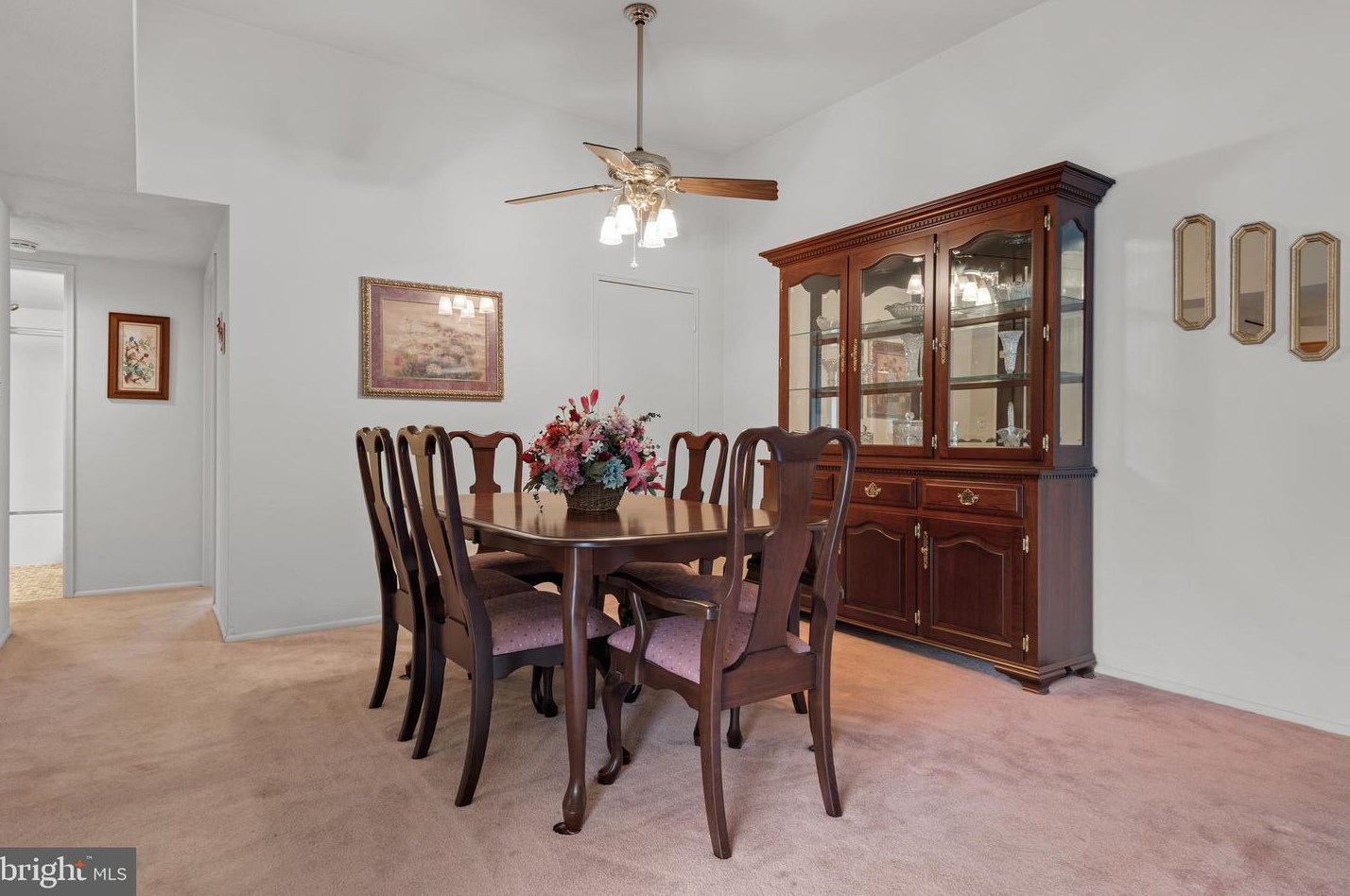 40 Valleybrook Dr, Lancaster PA  17601-4617 exterior