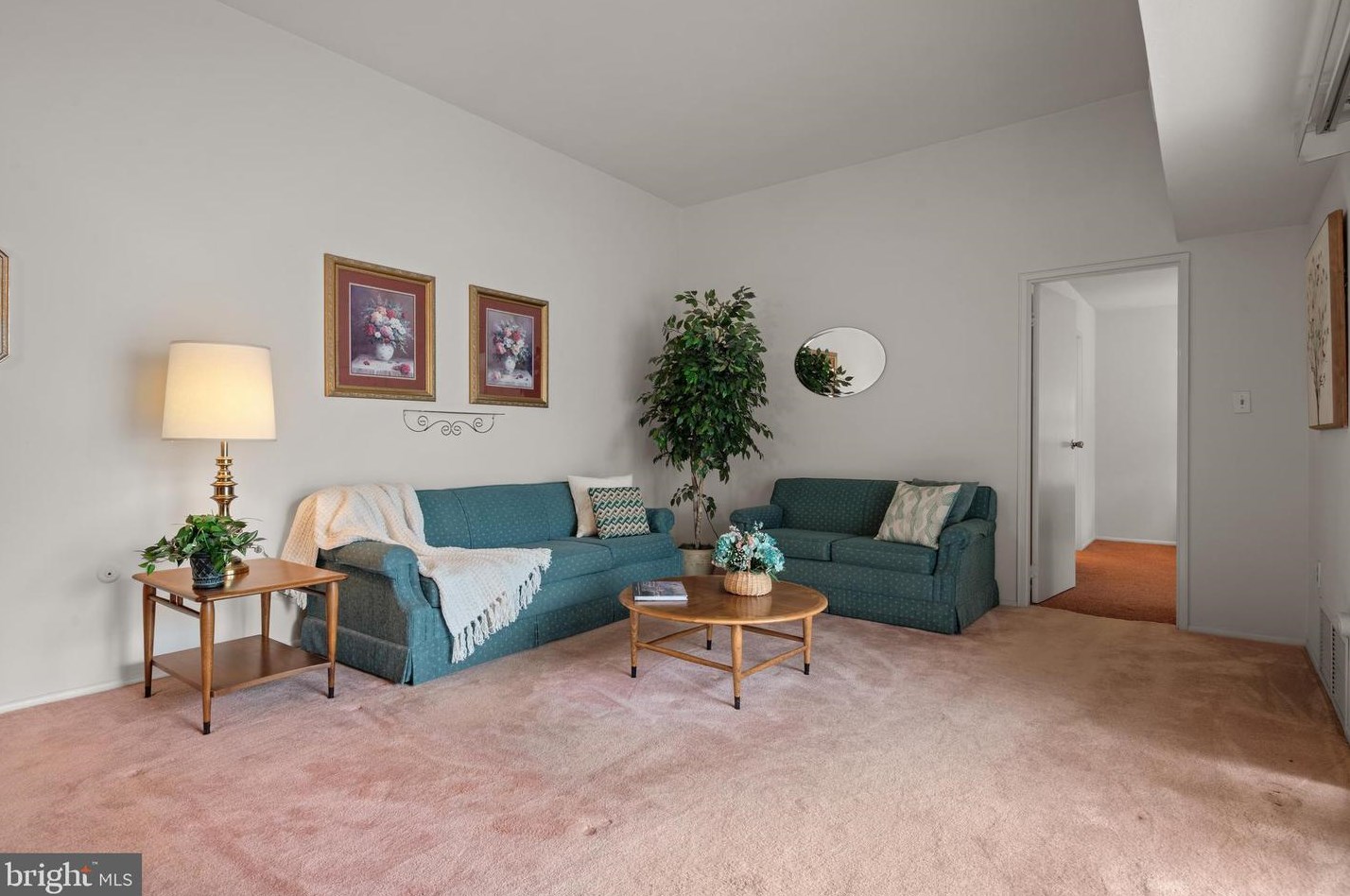 40 Valleybrook Dr, Lancaster PA  17601-4617 exterior