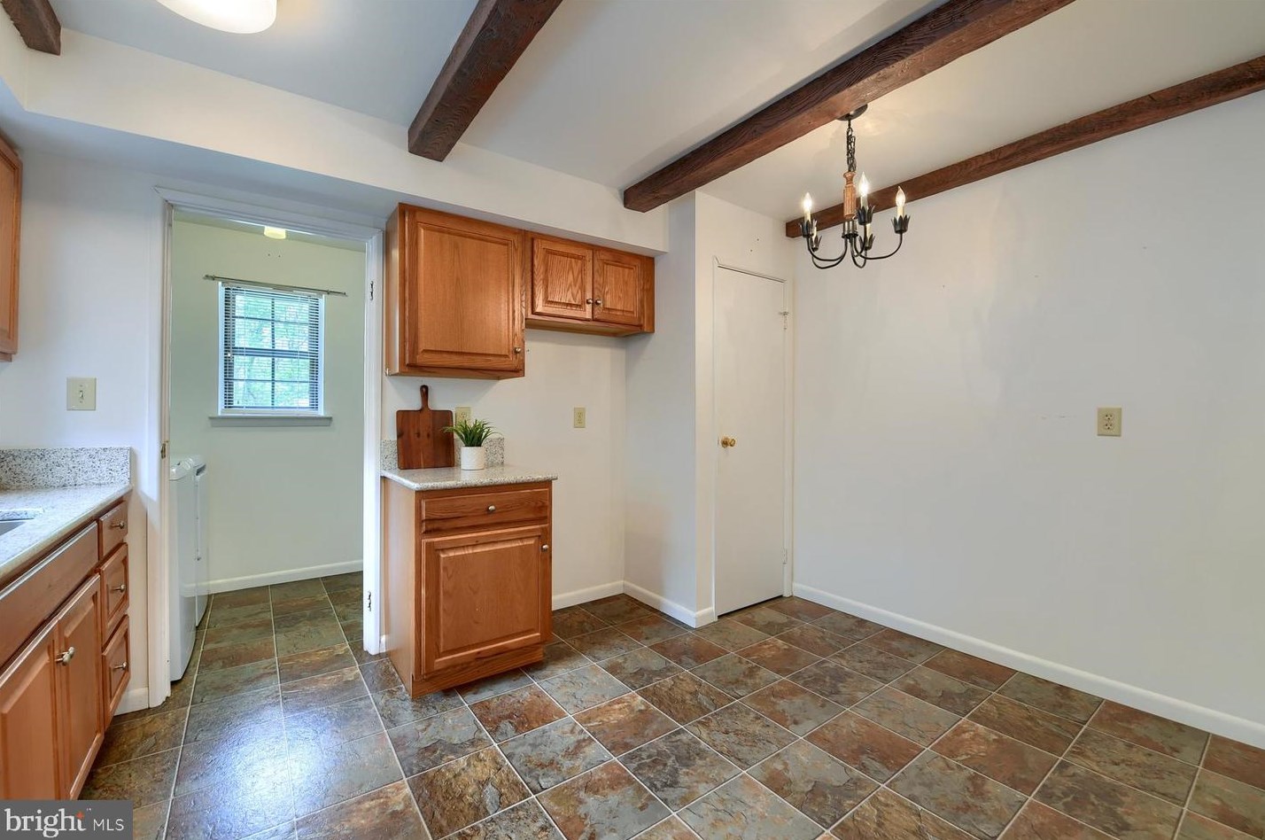 371 Valleybrook Dr, Lancaster PA  17601-4639 exterior